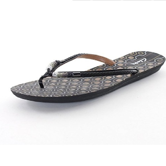 clarks solar flip flops